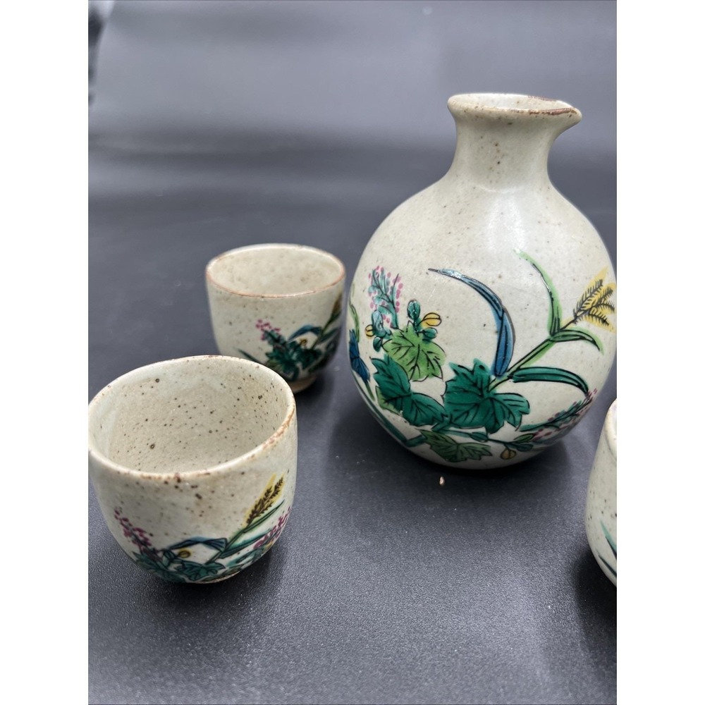 Hand Painted Ceramic Tokkuri Sake Set - Picture 4 of 6